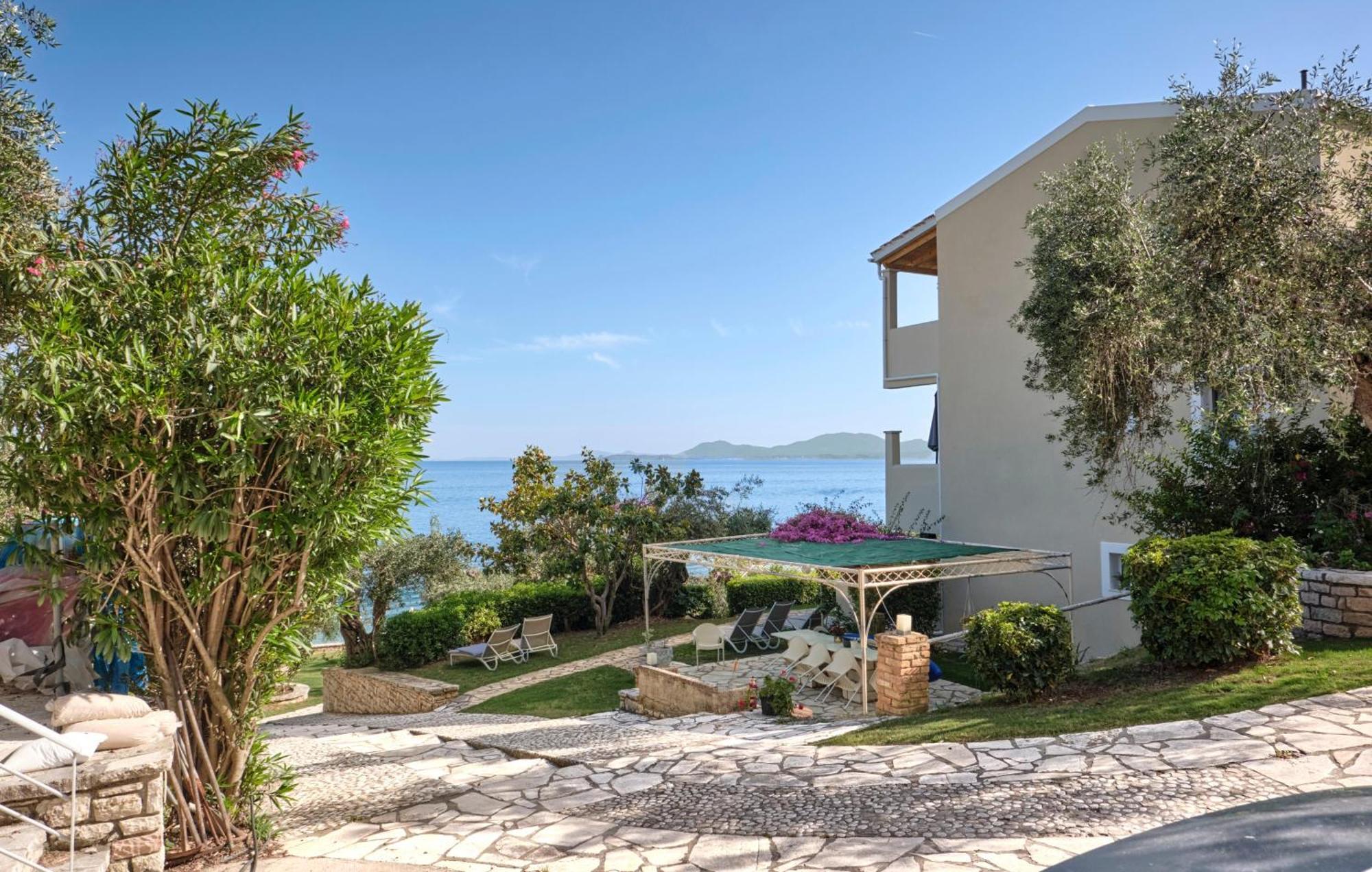 ניסקי Krouzeri Beach Apartments מראה חיצוני תמונה